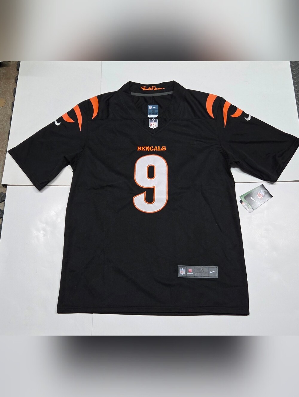 Nike Cincinnati Bengals Black/Orange Joe Burrow Jersey Size M Stitched NEW!!